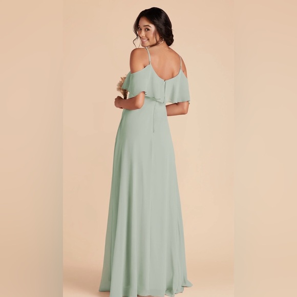 Elegant Mint Green Maxi Dress - Picture 3 of 7